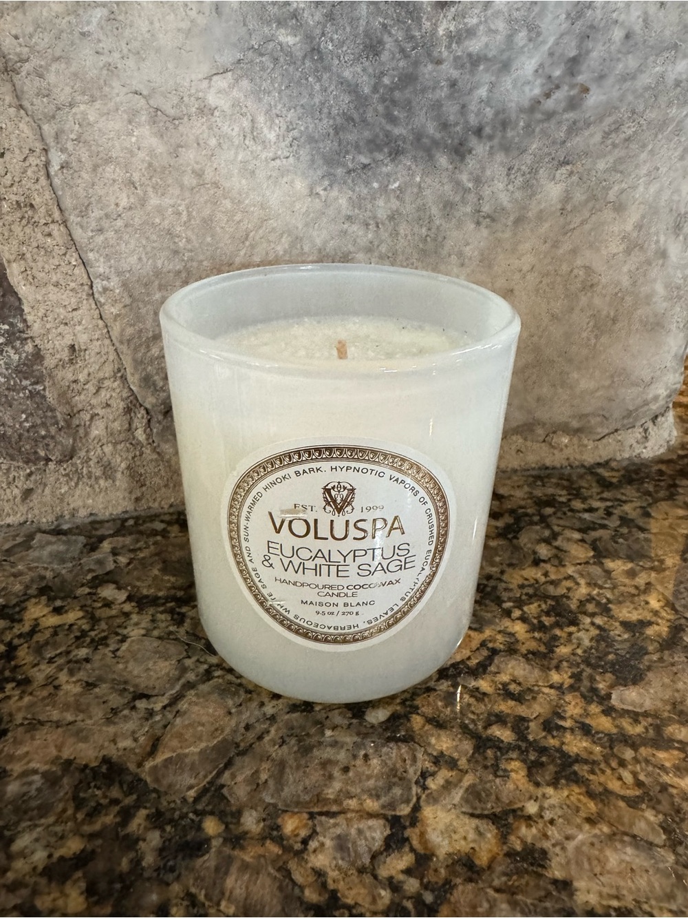 🔥VOLUSPA Eucalyptus & White Sage Candle - White coconut wax 9.5 oz NEW PriceFirm
